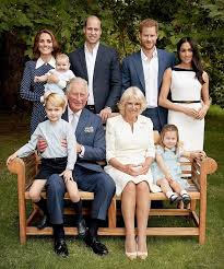 Dat nieuws werd vandaag bevestigd in een officieel statement waarbij de koningin heeft ingestemd met deze beslissing. Det Har Heter Prins Harry Och Prins William I Efternamn