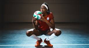 May 20, 2021 · egonu e iapichino — accanto a viviani, la donna potrebbe essere paola egonu (pallavolo), oppure si parla pure di larissa iapichino (atletica leggera). Red Bull Entra Nel Mondo Del Volley Con Paola Egonu Sportbusiness Magazine