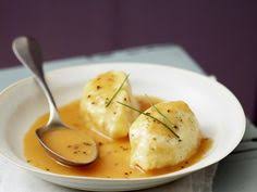 Les Vrais Quenelles Natures Lyonnaises Recette Recettes De Cuisine Recette Quenelle Recette