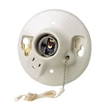 Leviton Porcelain Lamp Holder With Pull Chain And Outlet R60 09726 00c The Home Depot