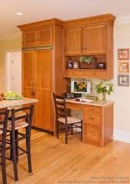 Kitchen Desk Design Ideas Of Kitchens Traditional Light Wood Kitchen Cabinets Kitchen Kitchen Desk Areas Kitchen Design Kitchen Cabinets Light Wood