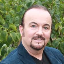 Kenneth Posey's Instagram, Twitter & Facebook