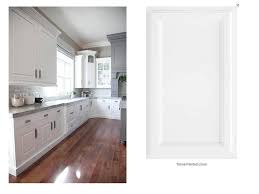Achieve This Grey And White Kitchen Look With The Following Options Tahoe Cabinet Painted Linen By Timberlake Gray And White Kitchen Kitchen Trends Kitchen