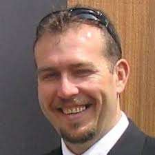 Her Majesty The Queen met Weir's Chairman Charles Berry and Chief Executive Keith  Cochrane and was shown a scale model of the world famous Warman® slurry  pump