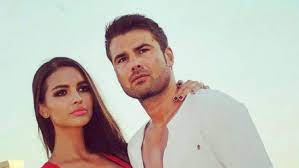 Adrian mutu și sandra bachici se iubesc încă din 2017, când cei doi au avut parte de o nuntă superbă, dar și de botezul primului copil al cuplului, tiago. Cum AratÄ Sandra Bachici La Doi Ani DupÄ Ce S A CÄsÄtorit Cu Adi Mutu SoÈia I A DÄruit Intre Timp Un BÄieÈel Impact