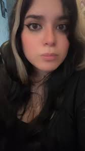 Me preguntaron que por qué dibujaba mujeres blancas jeje aquí mi respuesta  por si les interesa (: