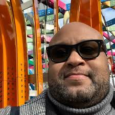 Manuel McDonnell Smith (@manuelsmith) • Threads, Say more