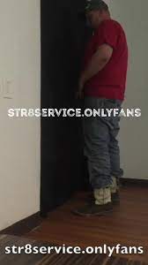 Str8 sweaty construction worker dumps a load at gloryhole - ThisVid.com