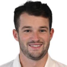 Flora Davies (England Cricket Player)