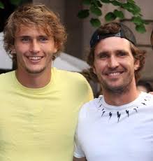 Both of sascha's parents were professional tennis players for the soviet union. Reaktionen Nach Us Open Alexander Zverev Corona Tranen Und Viel Zuspruch Nach Final Niederlage Svz De