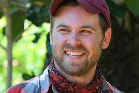 'Survivor' contestant killed in train derailment