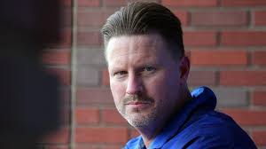 Ben McAdoo has a new hairdo at Giants minicamp