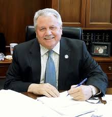 Holding Patrick Henry S Seat Summer 2014