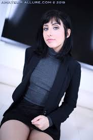 Perky Daphne Dares First Time at Amateur Allure