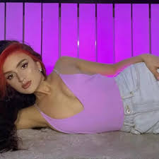 Звезда tiktok дина саева навлекла на себя волну гнева хейтеров. Populyarnaya Rossijskaya Blogersha Ne Spravilas S Davleniem I Ushla Iz Instagram Internet Internet I Smi Lenta Ru