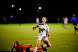 M natalie beinlich, elizabeth forward. Kooiman S Hat Trick Leads Baylor Soccer To First Home Win Over Mountaineers The Baylor Lariat