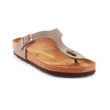 Brand Store Kadin Panosundaki Pin