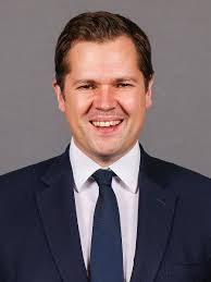 Jon Ashe's Instagram, Twitter & Facebook