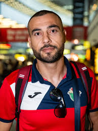 Majú Slováci šťastie? Brankár Jordánska Shafi strieľa góly cez celé  ihrisko. Teraz prišiel o silu