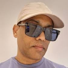 Vianey Rocha's Instagram, Twitter & Facebook