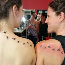 One spray tattoo geçici dövme şablonları tarzınıza çok uyacak. Dovme Yaptirmak Isteyenler Icin 10 Adimda Bilincli Olmak Dovme Fiyatlari Kalicilik Saglik Onedio Com