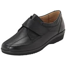 Les chaussures larges pour femme 1moda proposent des ballerines, claquettes, bottines et talons tendance dans une large gamme de pointures. Chaussures Femme Pieds Larges Pieds Sensibles Jb Rodde