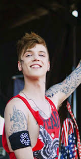 This is a request from sara the random kitty i hope you like it! Andyblackveil Brunette Andy Biersack Appreciation Day