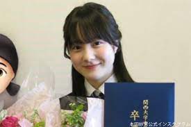 本田紗来、制服姿で中学卒業を報告 「こんなかわいい中学生おらん」と反響 – Sirabee