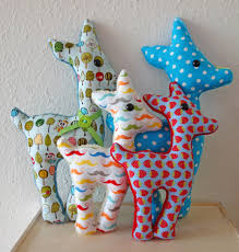 Eulen basteln vorlage eulen vorlagen nähen schnittmuster kostenlos schnittmuster eule eulen nähen ausgestopfte tiere nähen kostenlose vorlagen kuscheltier nähen nadelkissen. Reh Kuscheltier Bernina Blog