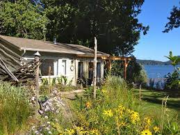 Waterfront Cottage In Sooke On Vancouver Homeaway Sooke Waterfront Cottage Vacation Rental Cabin Rentals