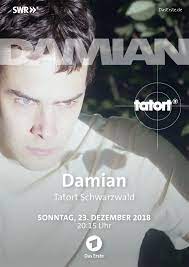 Um einen doppelmord, eine brandleiche und zwei übermüdete kommissare geht es im dritten tatort aus dem schwarzwald. Kritik Zu Tatort Damian Auf Den Spuren Von Fincher Und Nolan Filmstarts De