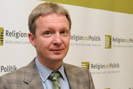 Dr. <b>Nils Jansen</b> vom Exzellenzcluster „Religion und Politik“ mit <b>...</b> - news-buch-dogmatisierung-jansen