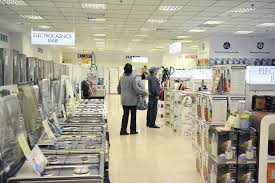 Noul proiect propune completarea și modificarea ghidului de finanțare a programului rabla pentru electrocasnice astfel încât valoarea voucherelor primite pentru înlocuirea echipamentelor vechi să nu depășească. Rabla Electrocasnice Cand Ar Putea Incepe Programul Lista Produselor Care Pot Fi CumpÄƒrate Cu Bani De La Stat A Fost ExtinsÄƒ