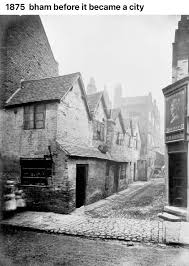 Off the corner of Queen's Head Yard, also known as Brussels Court,  Steelhouse Lane❤️‍🩹 (Courtesy Chelmsley Wood and Surrounding Areas,  history in photos)