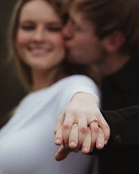 I like the way you kiss me” ♥️ congratulations Maddy and Slayton!!! I had  such a great time photographing both of you! The location was magical and  really set the mood✨✨✨ Fun