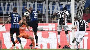 Juan cuadrado (juventus) converts the penalty with a right footed shot to the bottom left corner. Inter Milan 2 3 Juventus Bbc Sport