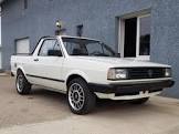 VOLKSWAGEN-SAVEIRO