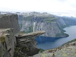 Neben aktivitäten in der natur wie angeln und wandern, können sie hier auch einige der bekanntesten städte norwegens, wie bergen und stavanger, besuchen. Wanderung Zur Trollzunge Trolltunga Odda Hordaland Karte