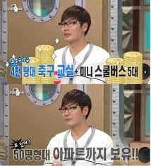 가요계에서 최초로 성악을 접목시킨 사람은 1940년대부터 1950년대까지 활동했던 현인이 시초라고 할 수 있다. ì†¡ì¢…êµ­ ì´í˜¼ ì²«ë²ˆì§¸ ë¶€ì¸ ê¹€ì •ì•„ 20ì‚´ì— ì†¡ì¢…êµ­ê³¼ ê²°í˜¼ í›„ ì´í˜¼ ìžì‚´ì„¤ê¹Œì§€ ì•„ì£¼ê²½ì œ