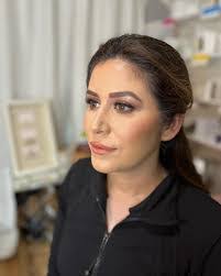 Elizabeth Jaramillo's Instagram, Twitter & Facebook