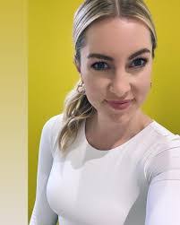 Kimberly Buckley's Instagram, Twitter & Facebook