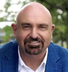 Forrest Fields's Instagram, Twitter & Facebook