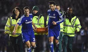 Bu bir şampiyonlar ligi yarı finali. Derby 1 Chelsea 3 Zouma Injury Mars Win As Hazard Luis And Schurrle Strike For Blues Football Sport Express Co Uk