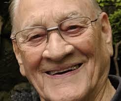 Raymond Muller's Instagram, Twitter & Facebook