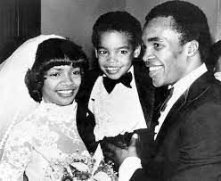 Maybe you would like to learn more about one of these? Sugar Ray S Ex Wife Dated His Old School 80s R B Friend After Divorce