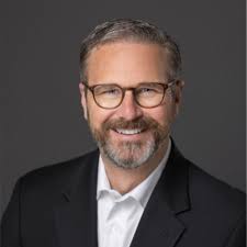 Officially Donald Van Phan, MBA 👨‍🎓🐝 Last month, I earned my Master of  Business Administration in Finance from the Georgia Tech Scheller College  of Business. Leading up to graduation, I was… |