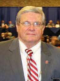 David Huggins dies, 74: former Mississippi public safety commissioner