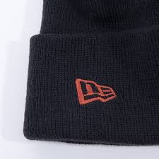 We asked five of our favorite new yorkers to design patterns and share their favorite new york secrets from subway to skyscraper. New Era Essential Cuff Knit New York Yankees 12490152 Navy Blau Fur 19 50 Sneakerstudio De