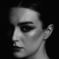 Experience with cats, male or female?