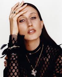 Anna Cleveland: Next -> The Squad, London